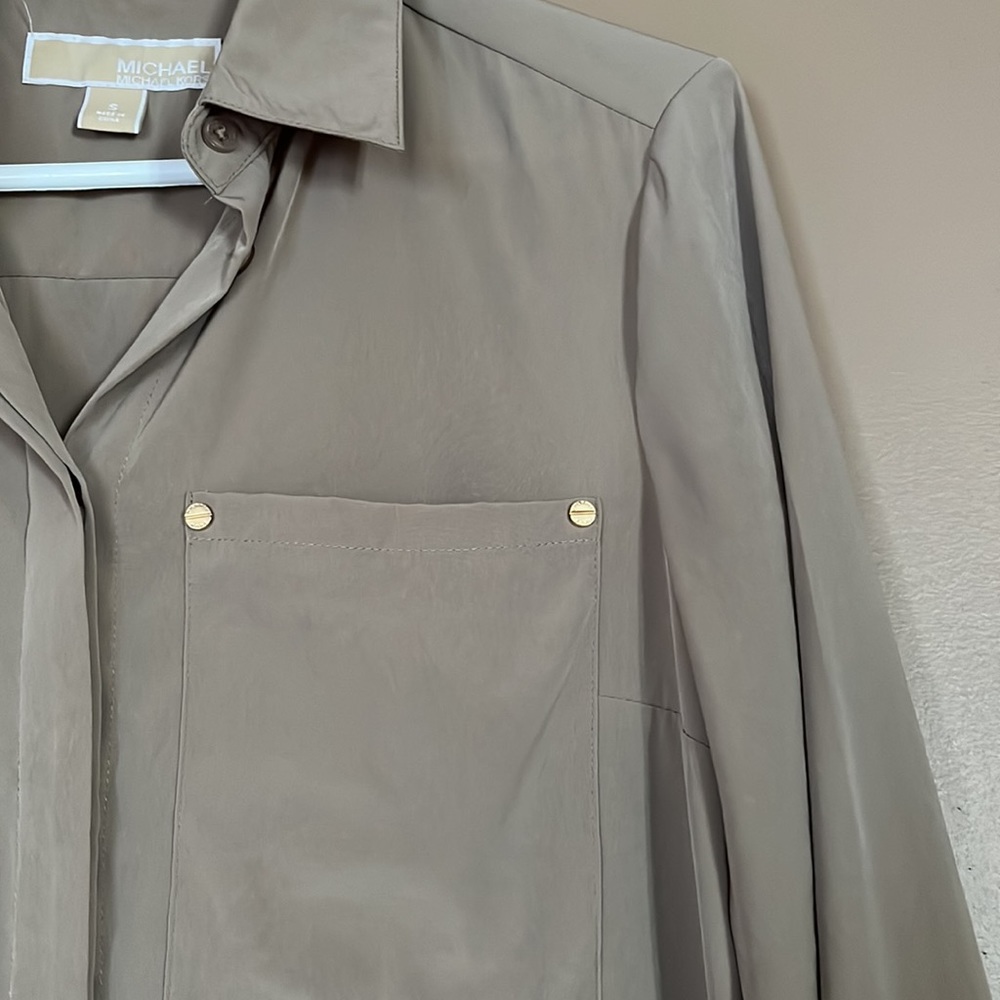 Michael Kors Taupe Button-Front Midi Shirt Dress - Picture 2 of 6